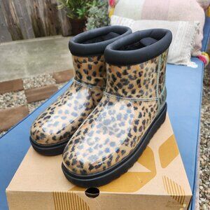 NIB Koolaburra Waterproof Boots